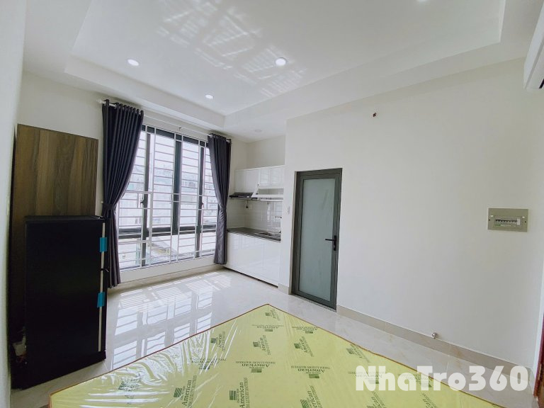 Cho thuê căn hộ ban công, Q1, đường Nguyễn Trãi, gần ĐH Sài Gòn, cầu Nguyễn Văn Cừ, Công Viên 23/9