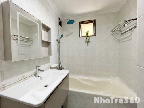 Cho thuê căn hộ Q5, Đường Trần Hưng Đạo, gần Cầu Nguyễn Tri Phương, Cầu Nguyễn Văn Cừ, Bệnh Viện Nhiệt Đới