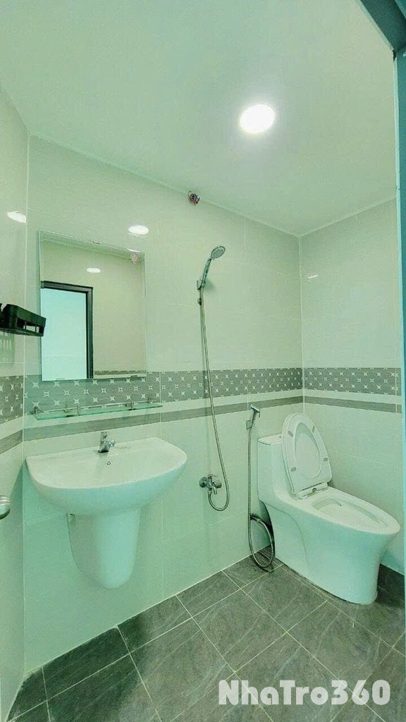 Chính chủ cho thuê nhà Huỳnh văn bánh và nhờ anh c