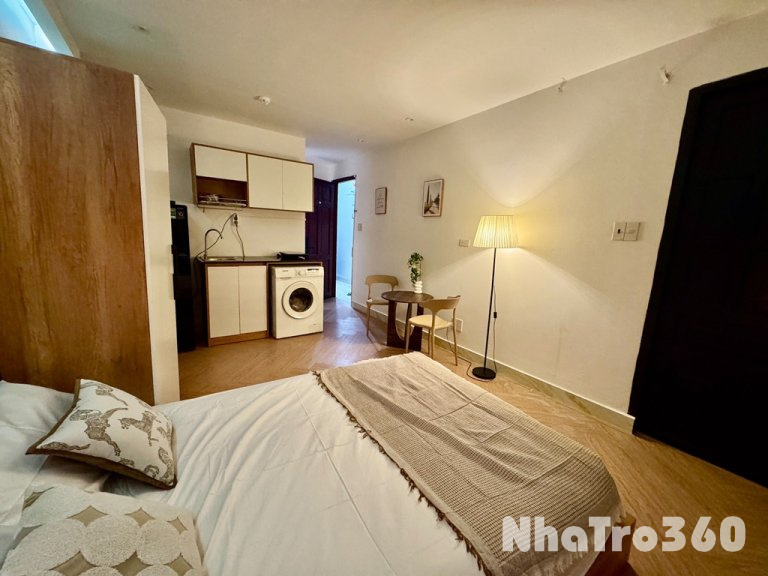 Cho thuê studio cửa sổ lớn quận 1, full nội thất