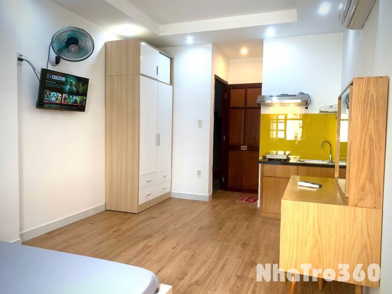 Cho thuê căn hộ Studio Cửa sổ trời Q1 gần chợ Bến Thành, Ngã Sáu Phù Đổng, công viên Tao Đàn