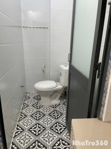 Cần cho thuê. Giá 3.5tr mới, có máy lạnh, rộng