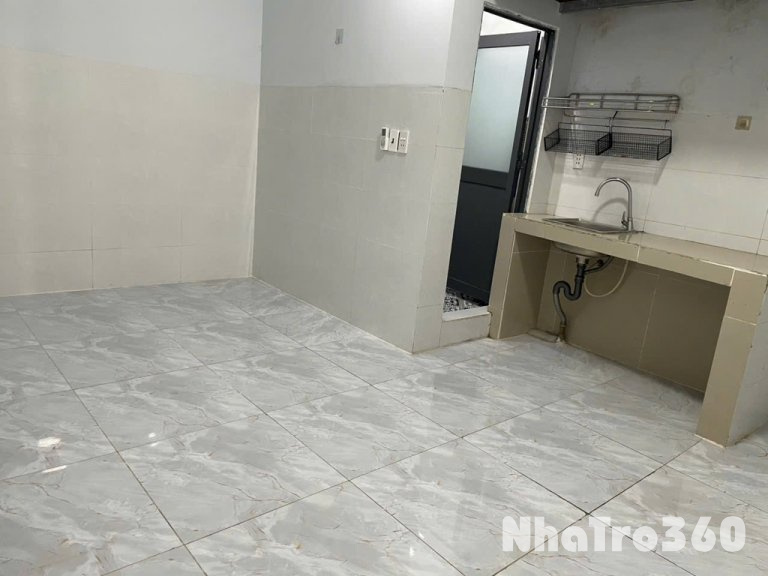 Cần cho thuê. Giá 3.5tr mới, có máy lạnh, rộng