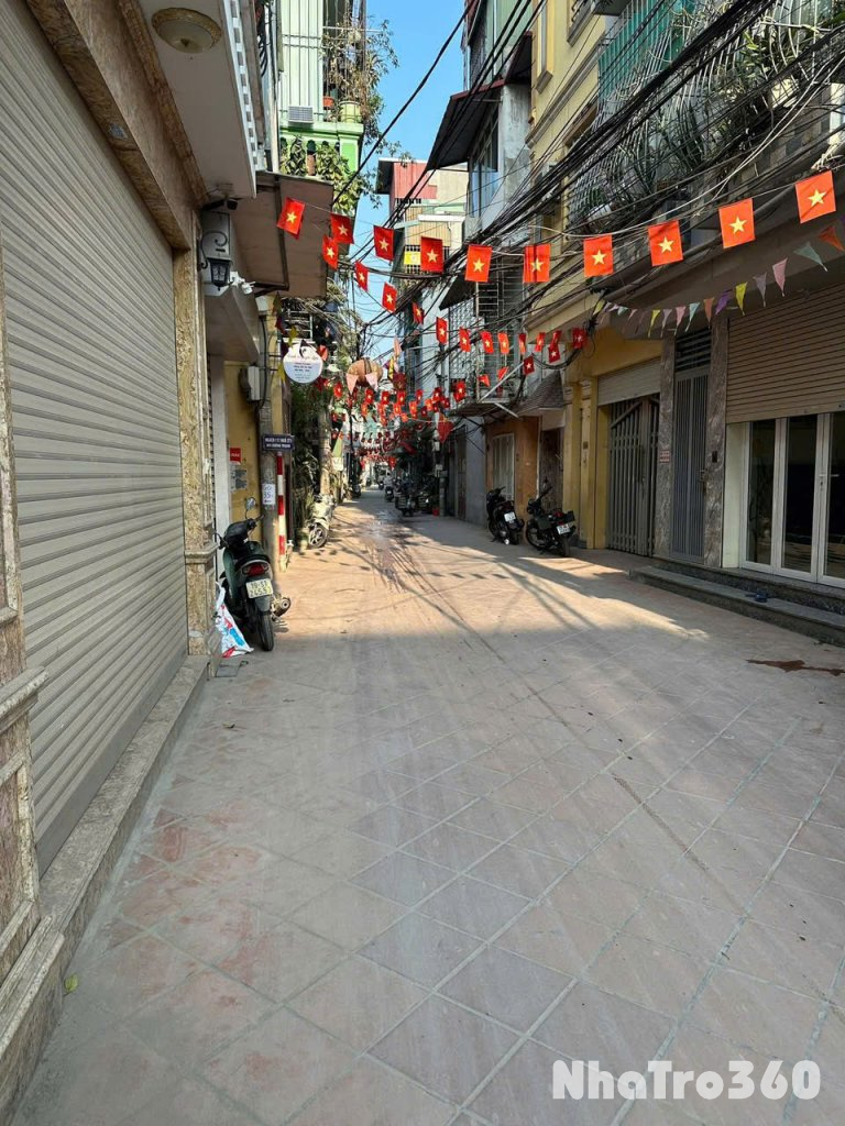 Cho thuê nhà ngõ ô tô – Bùi Xương Trạch, 30m² x 3 tầng, giá 9 triệu