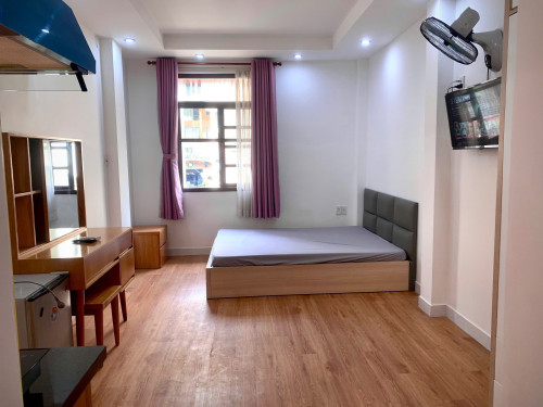 Cho thuê căn hộ Studio Cửa sổ trời Q1 gần chợ Bến Thành, Ngã Sáu Phù Đổng, công viên Tao Đàn