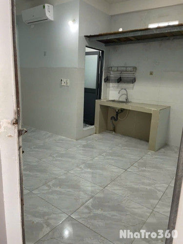 Cần cho thuê. Giá 3.5tr mới, có máy lạnh, rộng