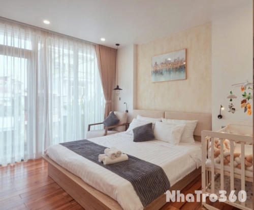 Cho thuê căn hộ ban công quận 1, full nội thất