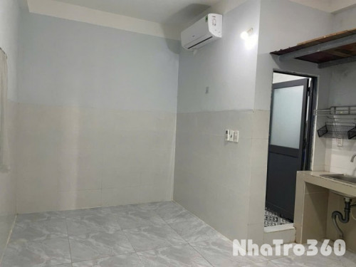 Cần cho thuê. Giá 3.5tr mới, có máy lạnh, rộng