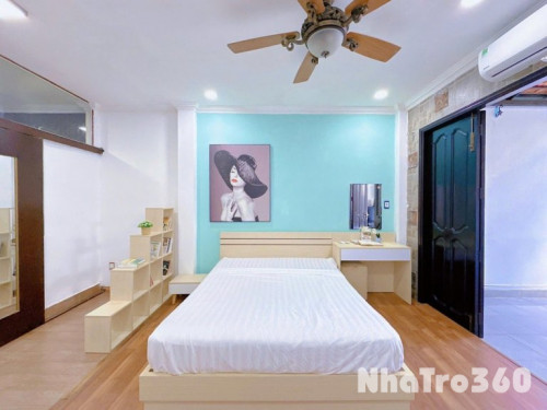 Phòng ban công 45m2 quận 1 gần ngã 6 phù đổng