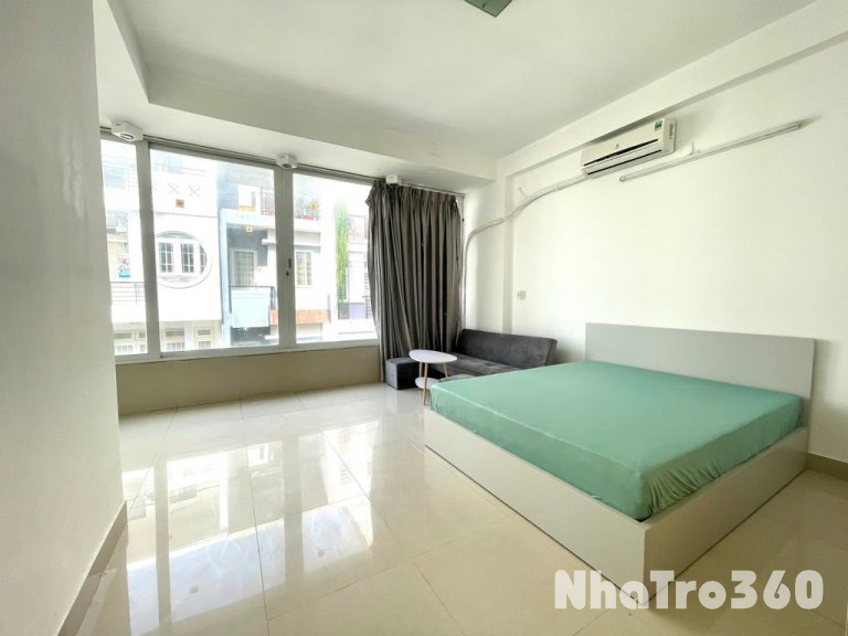 Studio ban công full nội thất gần sân bay, ga t3