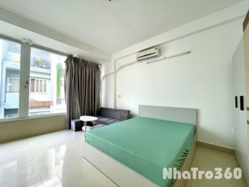 Studio ban công full nội thất gần sân bay, ga t3