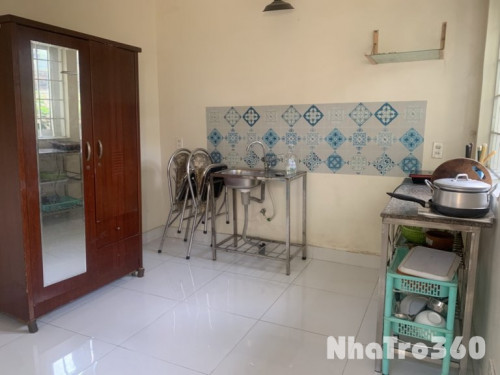 CHO THUÊ PHÒNG STUDIO view sân vườn