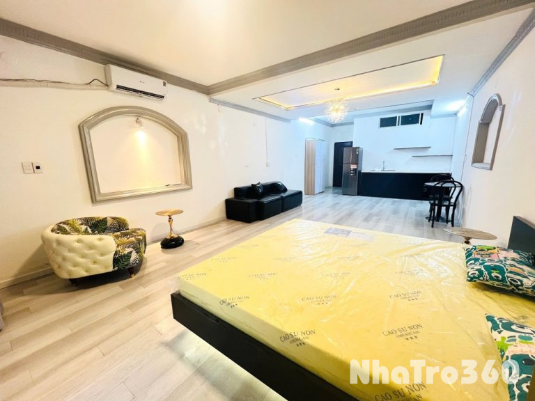 PHÒNG BAN CÔNG 50M2 QUẬN 5 ĐƯỜNG NGUYỄN CHÍ THANH