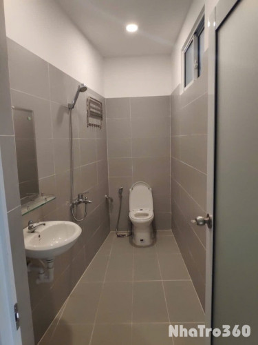 Trống phòng dublex 36m2. ở được 4ng 4xe