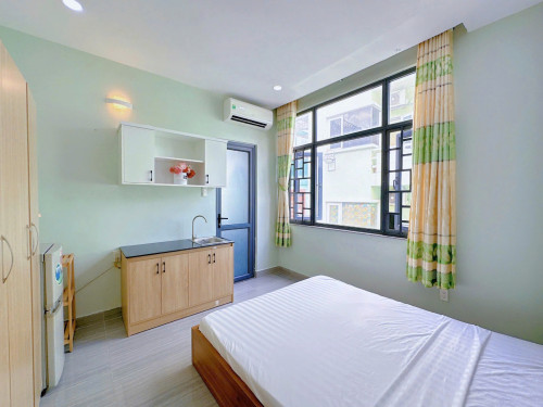 Cho thuê căn hộ Q10, đường CMT8, gần Công Trường Dân Chủ, Toà Nhà Viettel, Công Viên Lê Thị Riêng