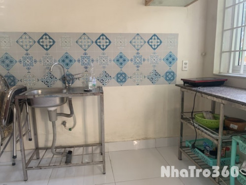 CHO THUÊ PHÒNG STUDIO view sân vườn