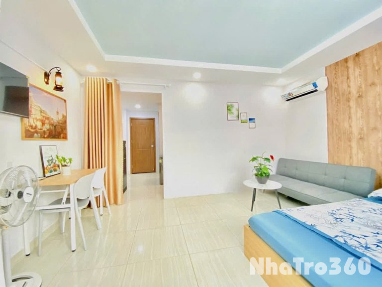 Căn hộ ban công Q1 ngay đinh công tráng, tân định