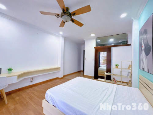 Cho thuê căn 1PN ban công 50m2 ngay ngã sáu Phù Đổng, chợ Bến Thành, công viên Tao Đàn, công viên 23/9,...