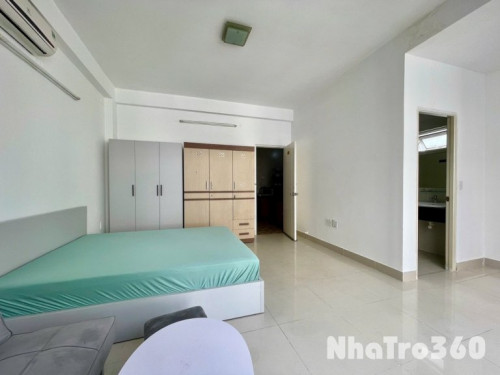 Studio ban công full nội thất gần sân bay, ga t3