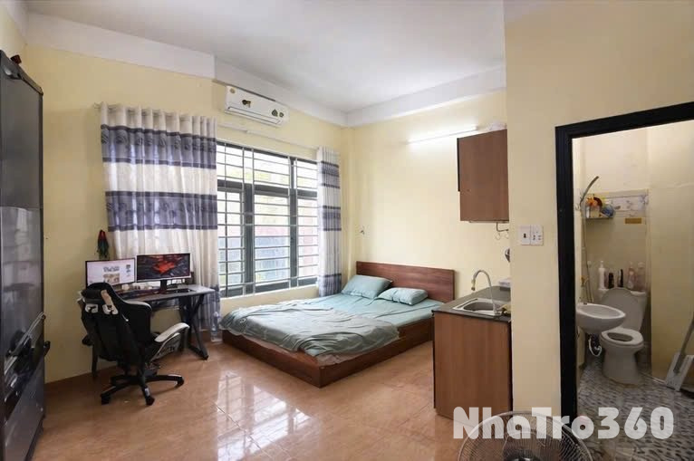 Phòng trọ có ban công máy giặt riêng ngay Etown