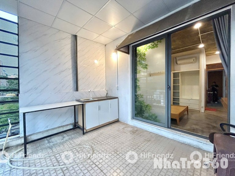 CĂN HỘ BAN CÔNG 45m2 SÂN BÂY NHÀ GA T3 TÂN BÌNH