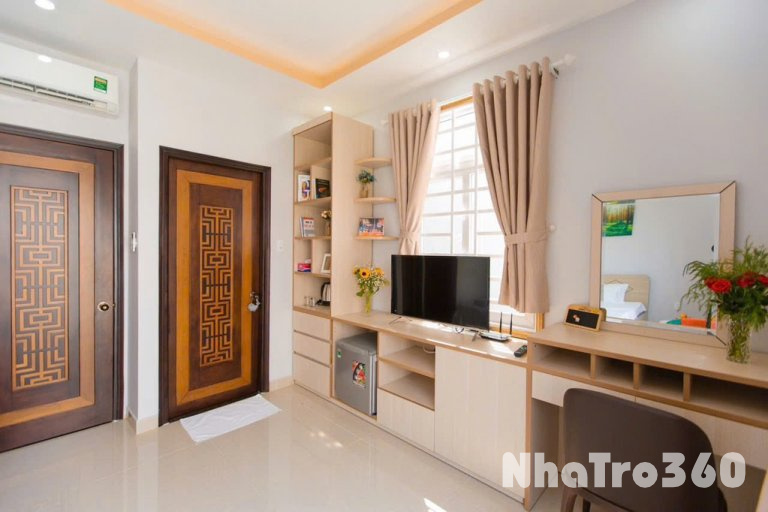 Phòng ban công 35m2 quận 3 gần CV Tao Đàn