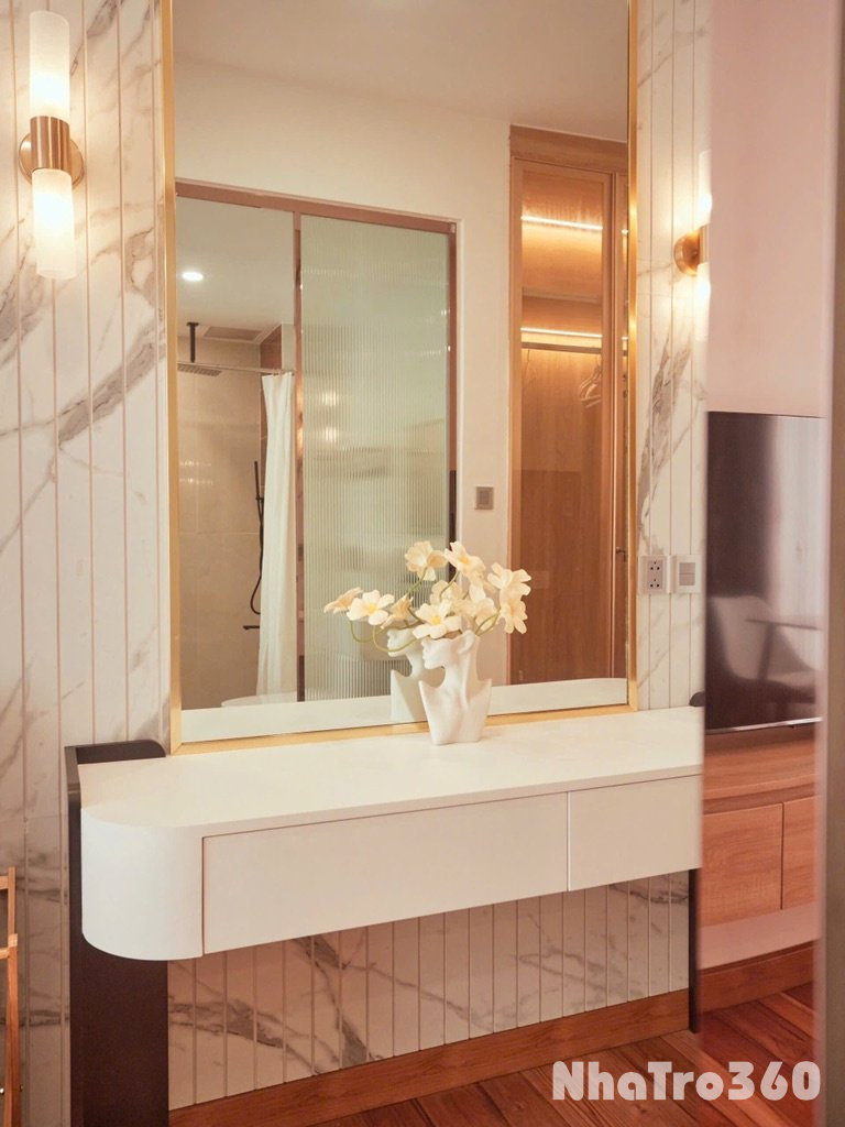 Cho thuê căn hộ cửa sổ lớn quận 1 full nội thất