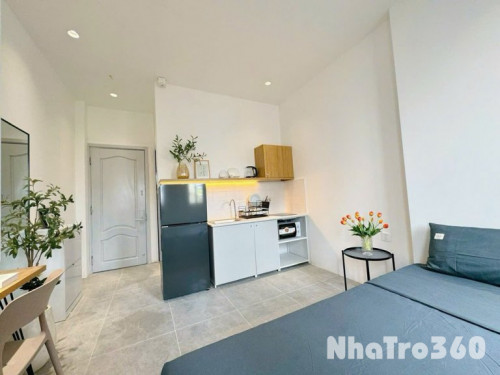 Cho thuê studio quận 1 cửa sổ, gần chợ Bến Thành