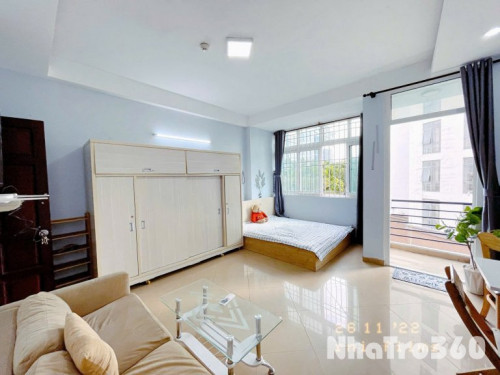 Cho thuê căn Studio ban công Q1, gần chợ Thái Bình, ngã năm Cống Quỳnh, Nowzone, Pullman, Bùi Viện