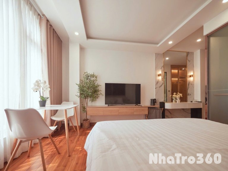 Cho thuê căn hộ cửa sổ lớn quận 1 full nội thất