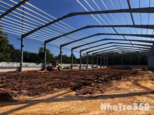 CHO THUÊ XƯỞNG TÂN UYÊN – GẦN VSIP 2 dt 2000M2