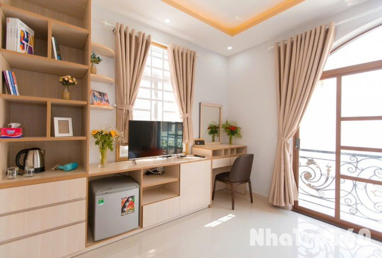 Phòng ban công 35m2 quận 3 gần CV Tao Đàn