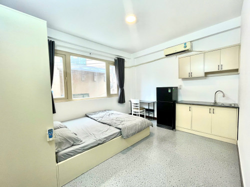 Cho thuê trọ Studio cửa sổ giá rẻ Q1, gần chợ Bến Thành, công viên 23/9, phố đi bộ, Saigon Center, Takasimaya,…