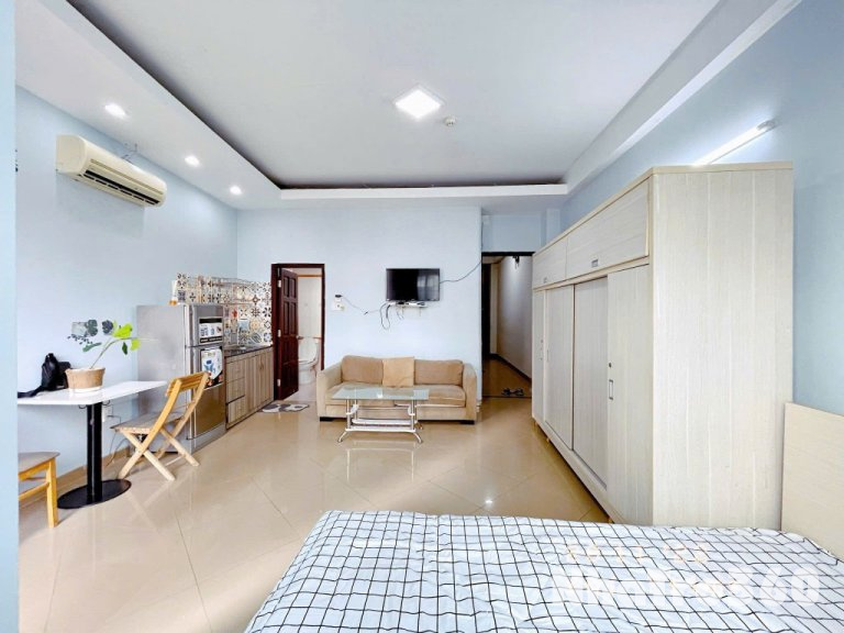 Cho thuê studio ban công quận 1 - full nội thất