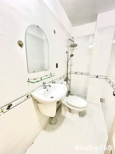 Cho thuê trọ Studio cửa sổ giá rẻ Q1, gần chợ Bến Thành, công viên 23/9, phố đi bộ, Saigon Center, Takasimaya,…