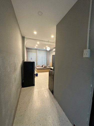 Cho thuê căn hộ ban công, Q1, đường Huy Tự, gần Công Viên Lê Văn Tám, Chợ Tân Định, Cầu Bông