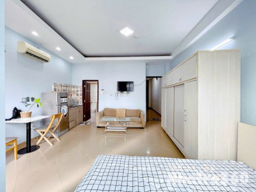 Cho thuê studio ban công quận 1 - full nội thất