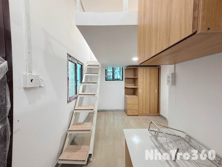 Cho thuê căn hộ Duplex (có gác), Q1, đường Tôn Thất Tùng, gần Công Viên Tao Đàn, Công Viên 23/9, Chợ Bến Thành