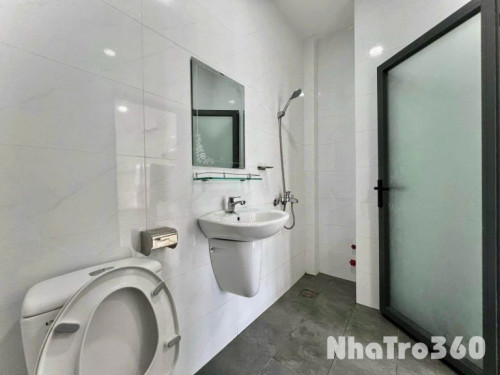 🔥🔥 CHO THUÊ CĂN HỘ 1 PHÒNG NGỦ 40M² GẦN SÂN BAY TÂN SƠN NHẤT, TÂN BÌNH – BAN CÔNG THOÁNG MÁT