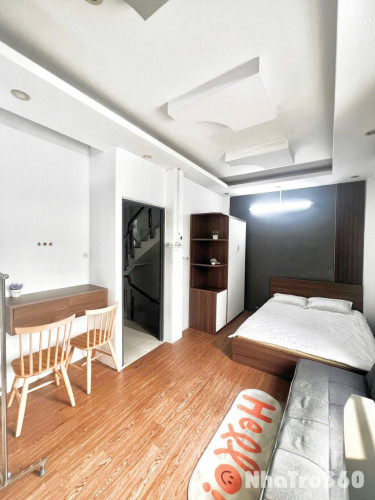 Studio full nội thất ở liền được-cửa sổ trời khong giới hạn người ở