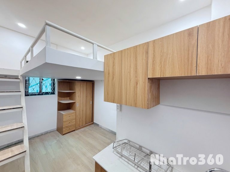 Cho thuê căn hộ Duplex (có gác), Q1, đường Tôn Thất Tùng, gần Công Viên Tao Đàn, Công Viên 23/9, Chợ Bến Thành