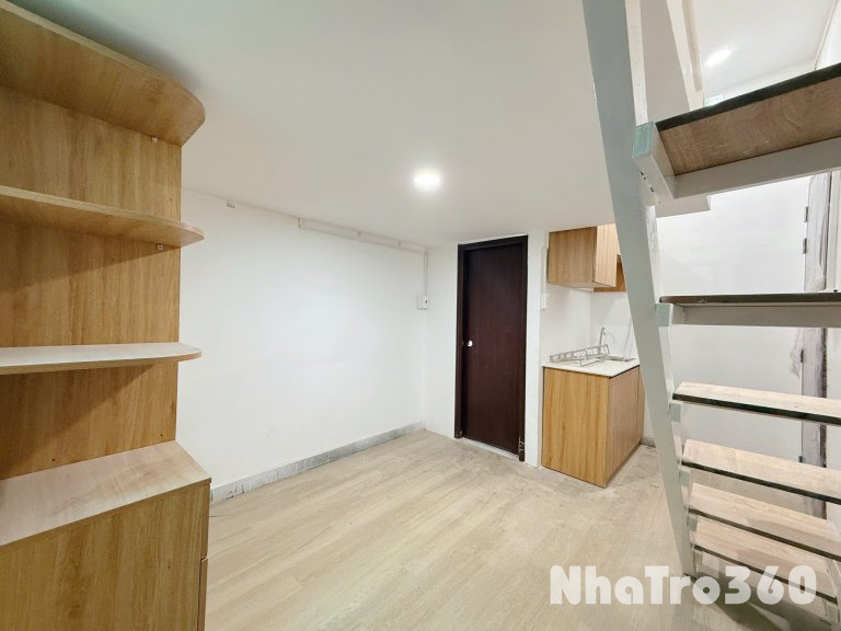 Cho thuê căn hộ Duplex (có gác), Q1, đường Tôn Thất Tùng, gần Công Viên Tao Đàn, Công Viên 23/9, Chợ Bến Thành