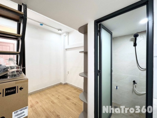 Cho thuê CHDV duplex ngay Nguyễn Phi Khanh