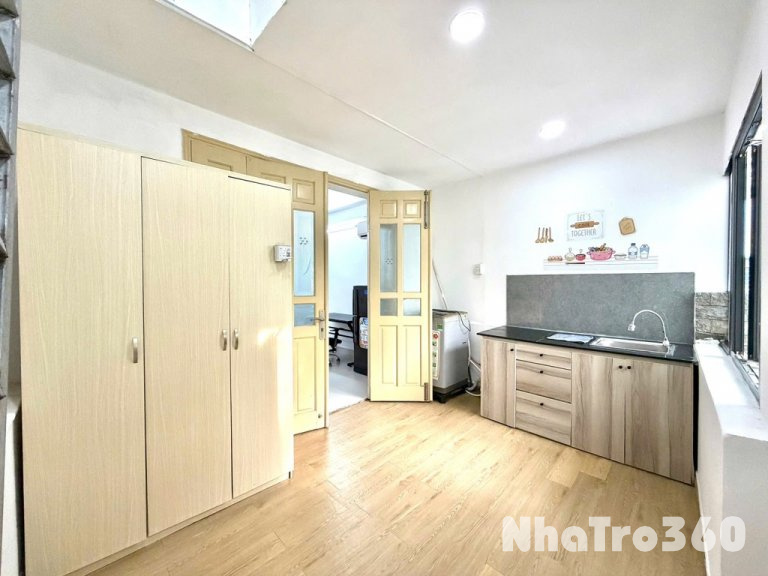 PHÒNG TRỌ TÁCH BẾP CỬA SỔ NGAY TÂN BÌNH QUẬN 10