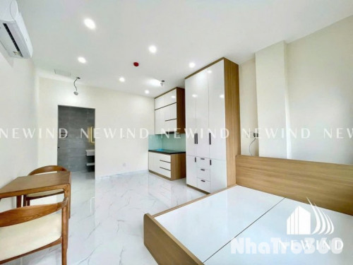 🏡 TÒA NHÀ MỚI BÀN GIAO – STUDIO BAN CÔNG FULL NỘI THẤT, VỊ TRÍ ĐẸP TÂN QUY Q7