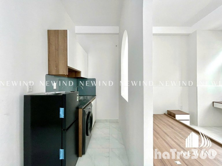 Cho thuê căn hộ ban công, Q4, Đường Đoàn Văn Bơ, gần ĐH Nguyễn Tất Thành, chợ Xóm Chiếu, Cầu Tân Thuận