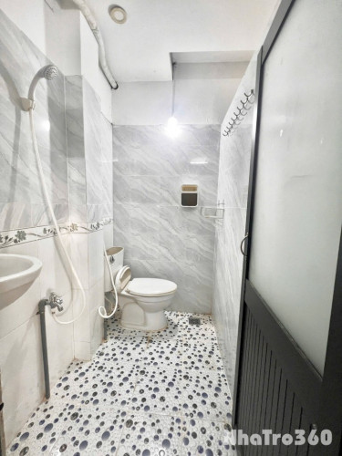 Studio full nội thất ở liền được-cửa sổ trời khong giới hạn người ở