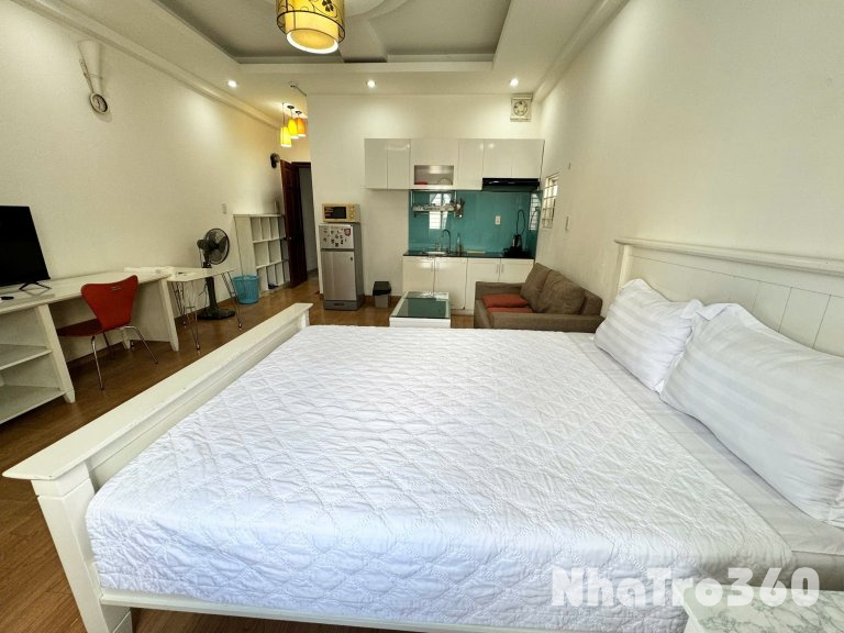 Cho thuê căn hộ Studio Cửa sổ thoáng Q1 gần Bộ Công An, Nowzone, cầu Nguyễn Văn Cừ