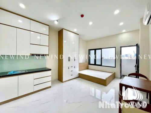 🏡 TÒA NHÀ MỚI BÀN GIAO – STUDIO BAN CÔNG FULL NỘI THẤT, VỊ TRÍ ĐẸP TÂN QUY Q7