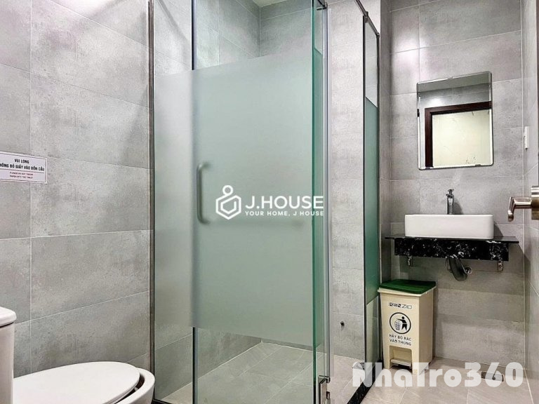 Cho thuê studio full nội thất Q1 gần Đh UEH, Mở